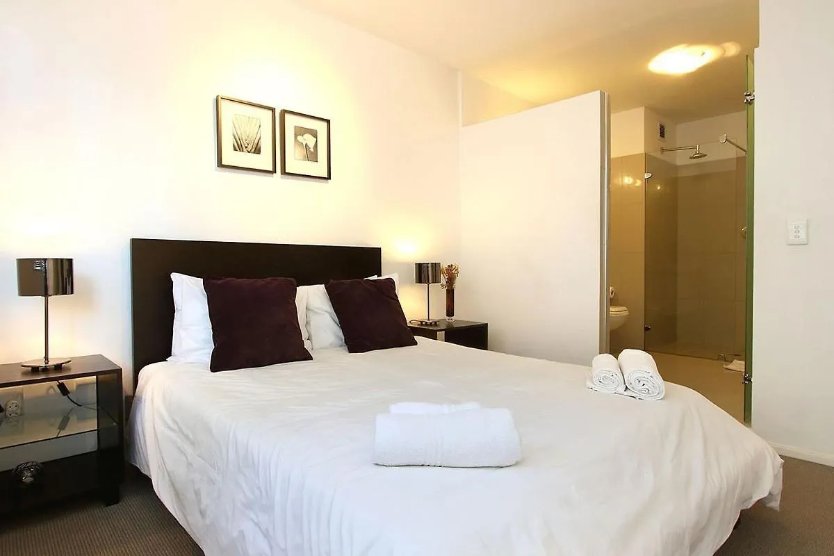 Large 1 Bedroom St Martini Apartment At Company Gardens Kapstadt